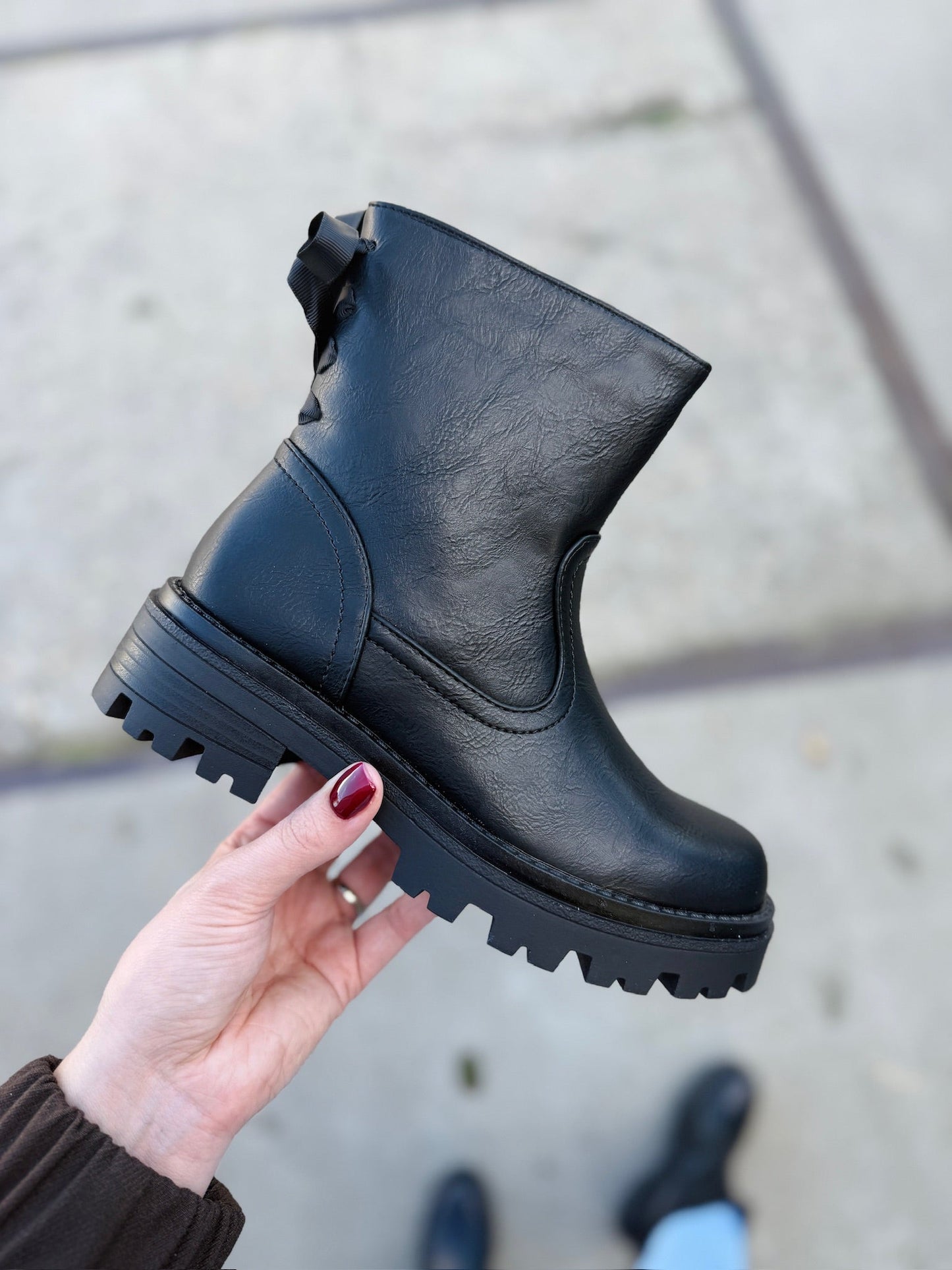 Bow Black Boots