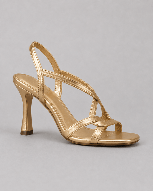 Elisabeth | Golden Sandals: Summer Charm